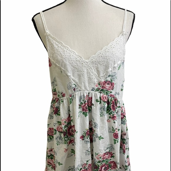 Victoria secret top floral spaghetti straps size large.tank top - Picture 1 of 7
